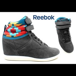 Reebok F/S HI INT Wedge Sneaker in Grey. US8.5